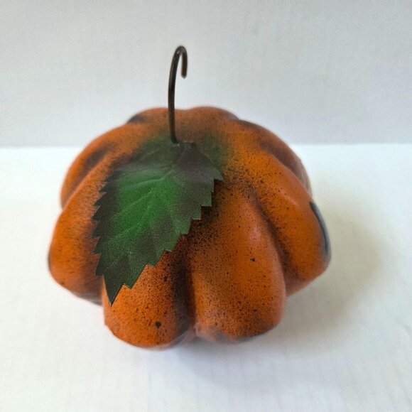 Folk Art Hand Painted Metal Halloween Decor Pumpkin Jack O Lantern Nancy Capuano - Picture 7 of 10